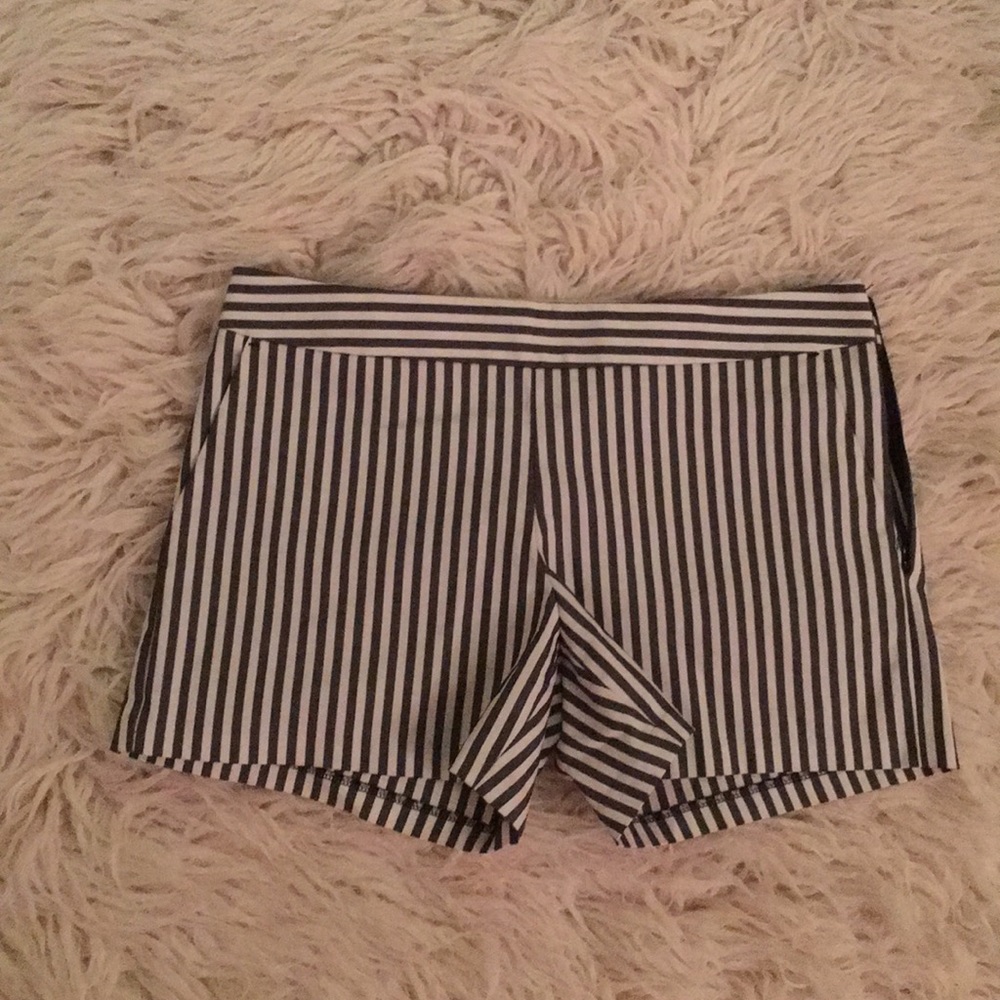 Striped Express Shorts Size 2